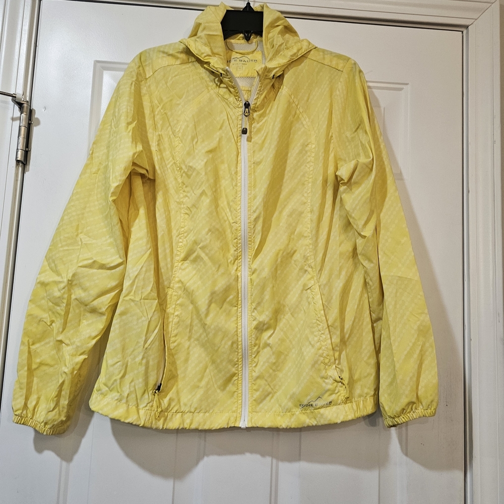 Eddie Bauer Yellow Patterned Pacable Jacket Jacket Size Medium {Bx12}